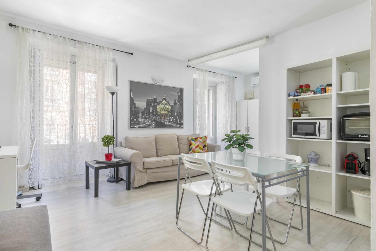 Apartamento Acogedor y céntrico estudio Madrid Exterior foto