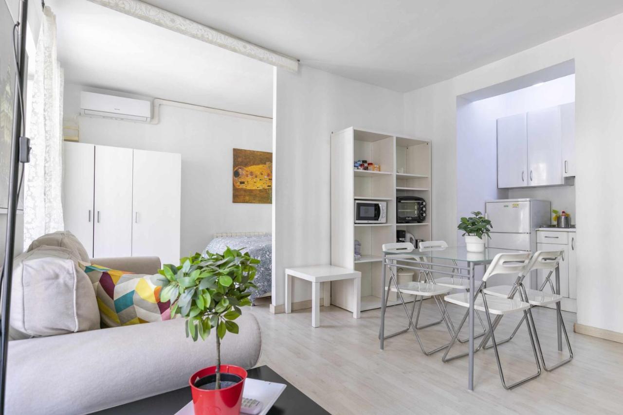 Apartamento Acogedor y céntrico estudio Madrid Exterior foto
